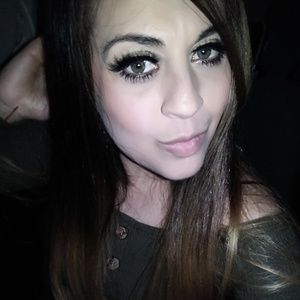 Meet your Posher, Eli